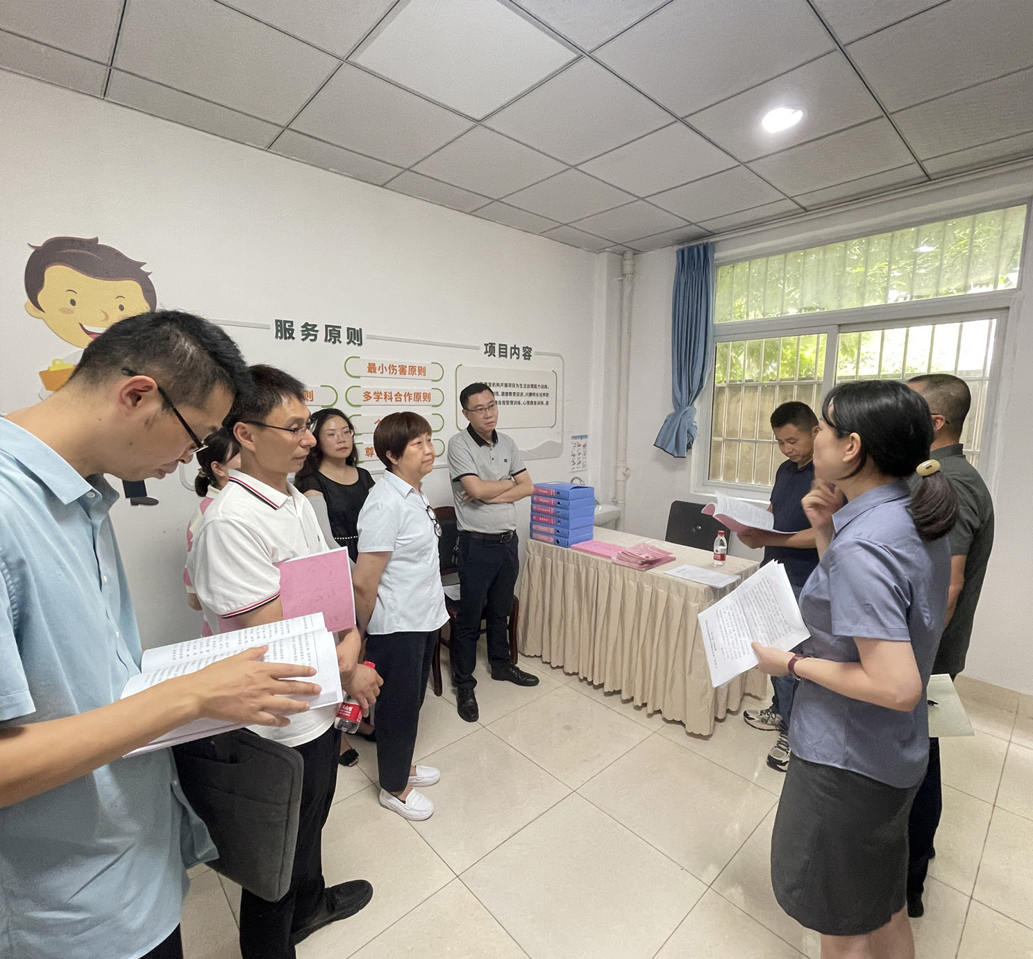 四川省精神障碍社区康复服务工作交叉评价专家组莅临广汉市三水镇光明社区精神障碍康复服务站